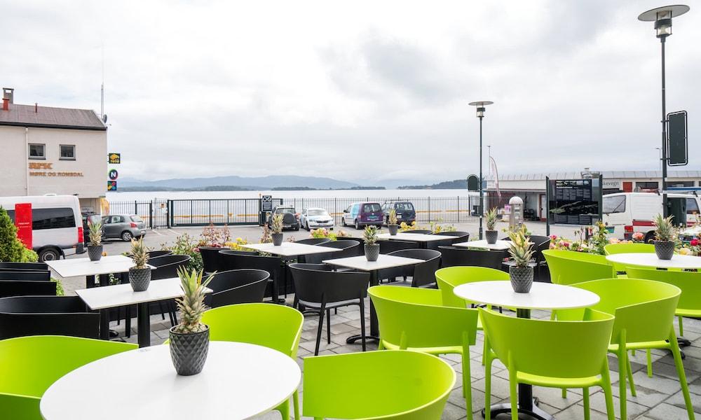 Thon Moldefjord Hotel